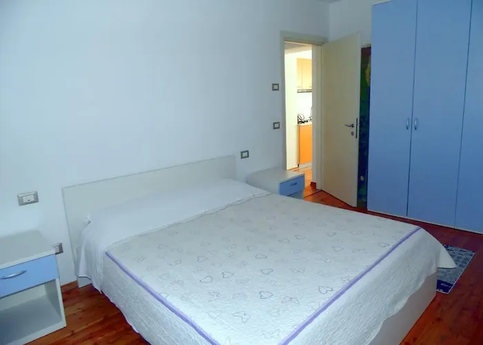 Mini Viale Farra فيلتري